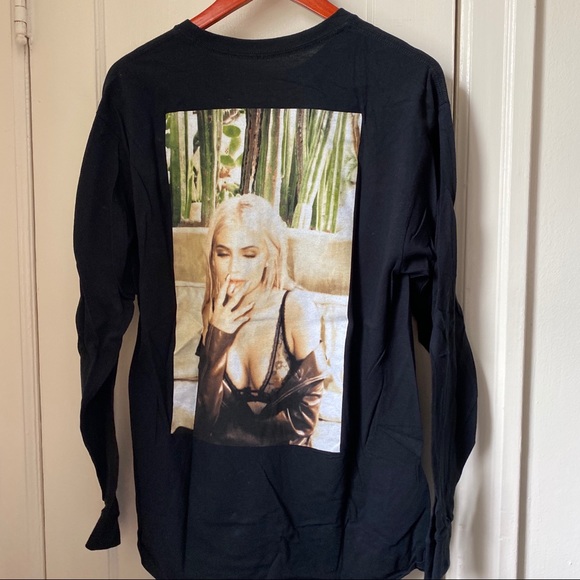 Kylie Cosmetics graphic tee RARE - Picture 2 of 3